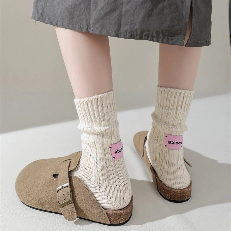 Calcetines de tubo medio de punto de hilo grueso de aguja coreana, algodón, japonés, etiqueta rosa Simple, hombres, mujeres, parejas, deportes apilados