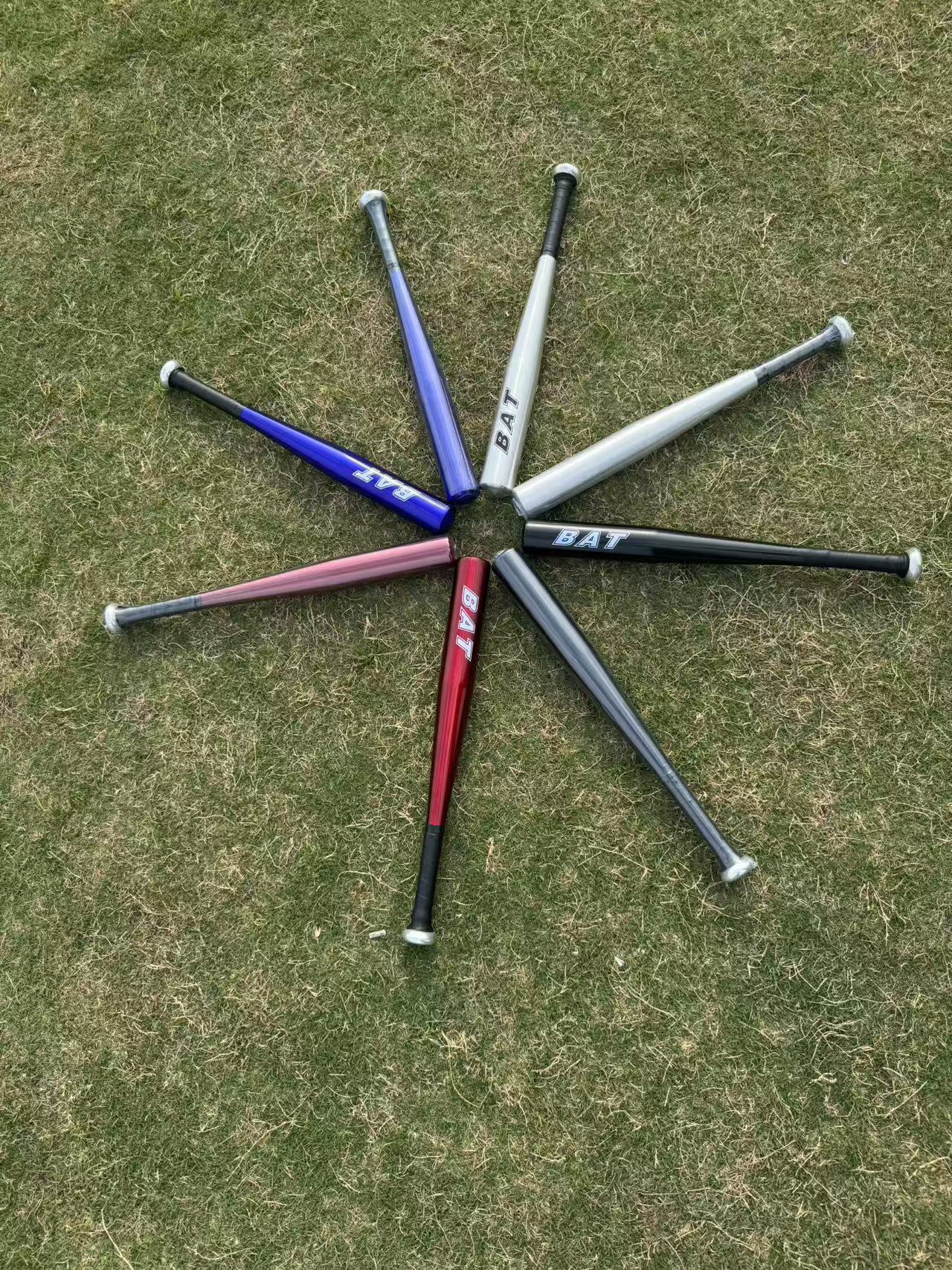 Kij baseballowy: wzmacniana konstrukcja ze stopu aluminium – służy jako sprzęt do treningu na świeżym powietrzu i niezawodne narzędzie do użytku w domu, samochodzie i do samoobrony.