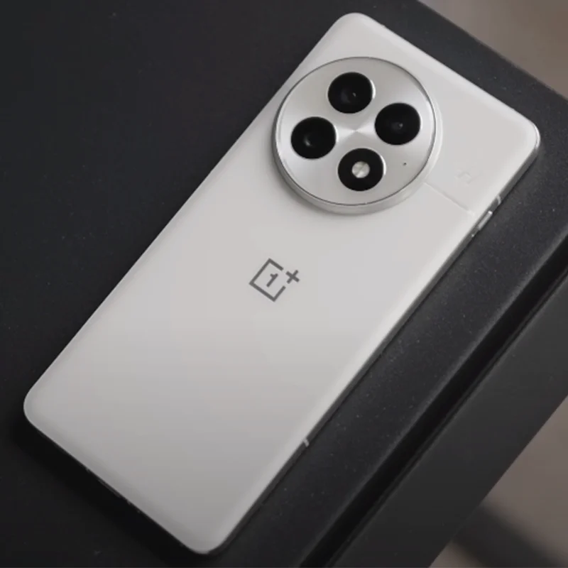 ใหม่ทั้งหมด OnePlus 13 Snapdragon 8 Elite Hasselblad กล้อง 6.82 นิ้ว 2K AMOLED Display 6000mAh แบตเตอรี่ 100W SUPERVOOC ColorOS 15