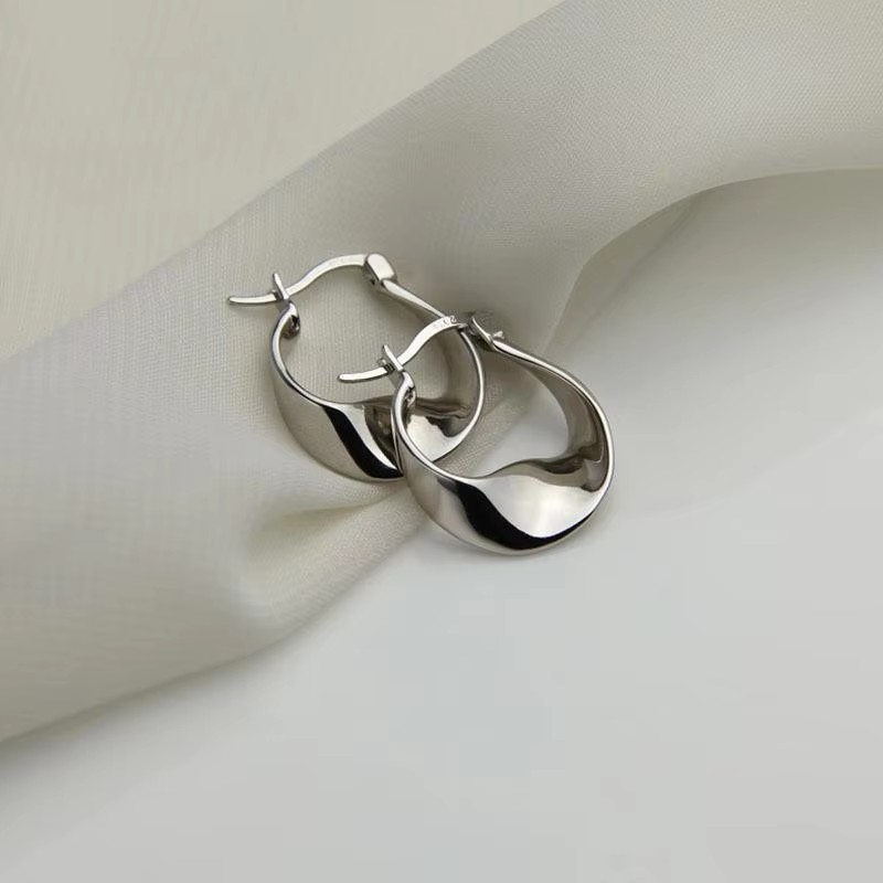 Neue Ohrringe aus 925er-Sterlingsilber mit unregelmäßiger Form, bezaubernde, personalisierte Mode-Ohrringe, Geburtstagsgeschenk für Frauen, edler Schmuck