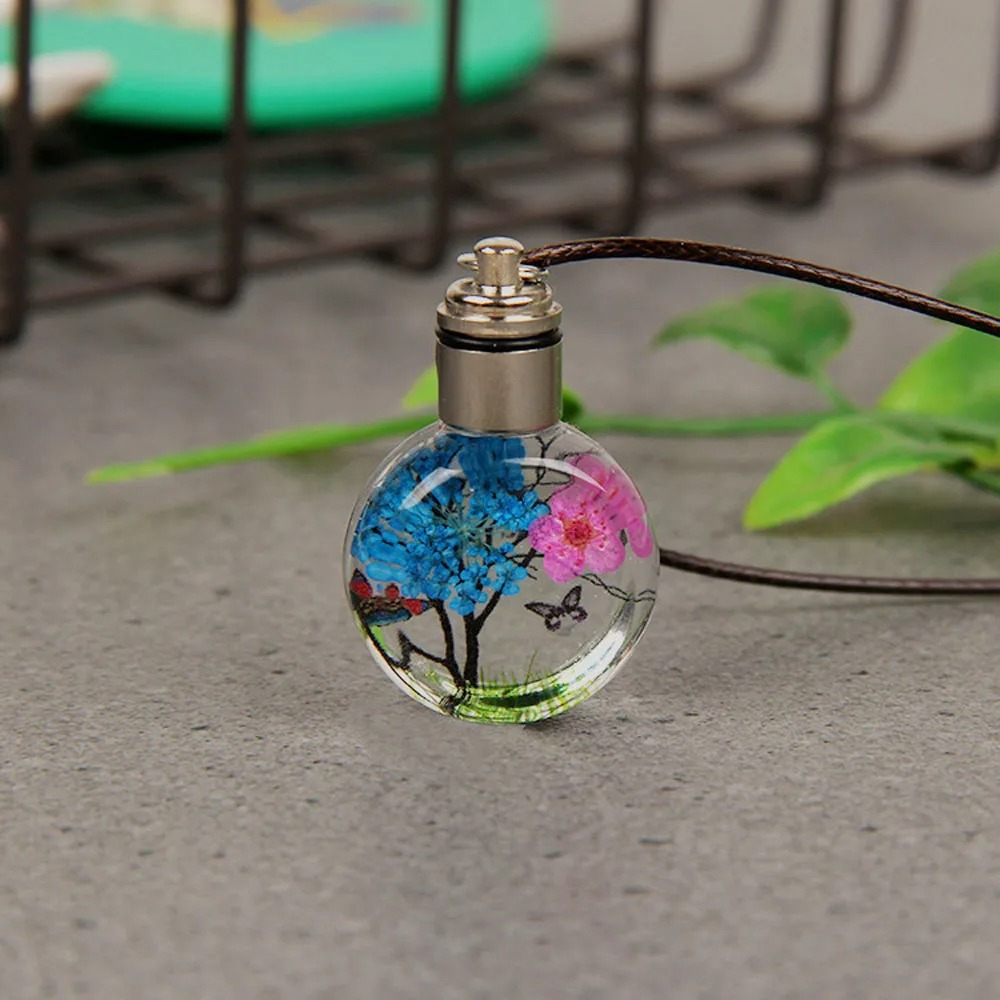 Nieuwe lichtgevende gedroogde bloem vlinder glazen bol ketting voor dames - lederen choker ketting hanger sieraden