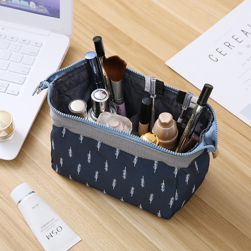 Wasserdichte Make-up-Tasche aus Segeltuch, kleine tragbare Make-up-Tasche, tragbare Reise-Make-up-Tasche, einfache Aufbewahrungstasche mit großer Kapazität