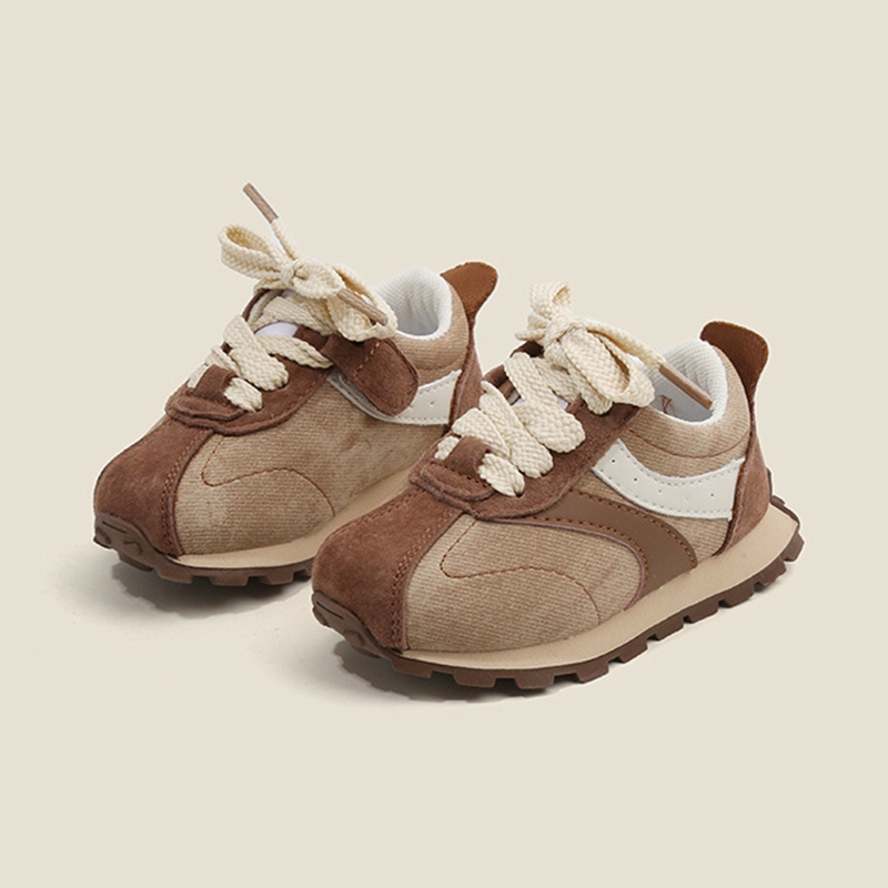 Claladoudou-男の子と女の子のための子供用スニーカー、通気性のあるスポーツシューズ、屋外ランニングシューズ、ファッションパッチ、春