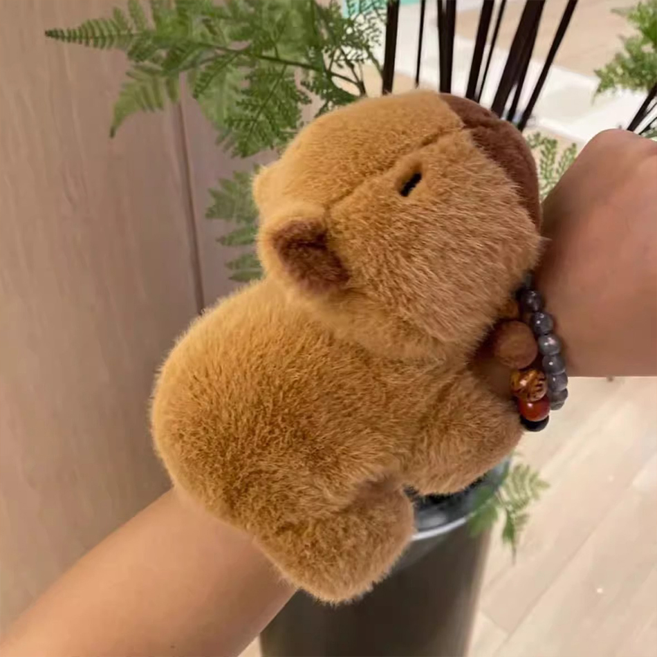 Capybara Plüsch Simulation Capibara Anime Flauschiges Spielzeug Niedliche Capybara Plüschtiere mit Hand Kreis Ring Tiere Stoffpuppen