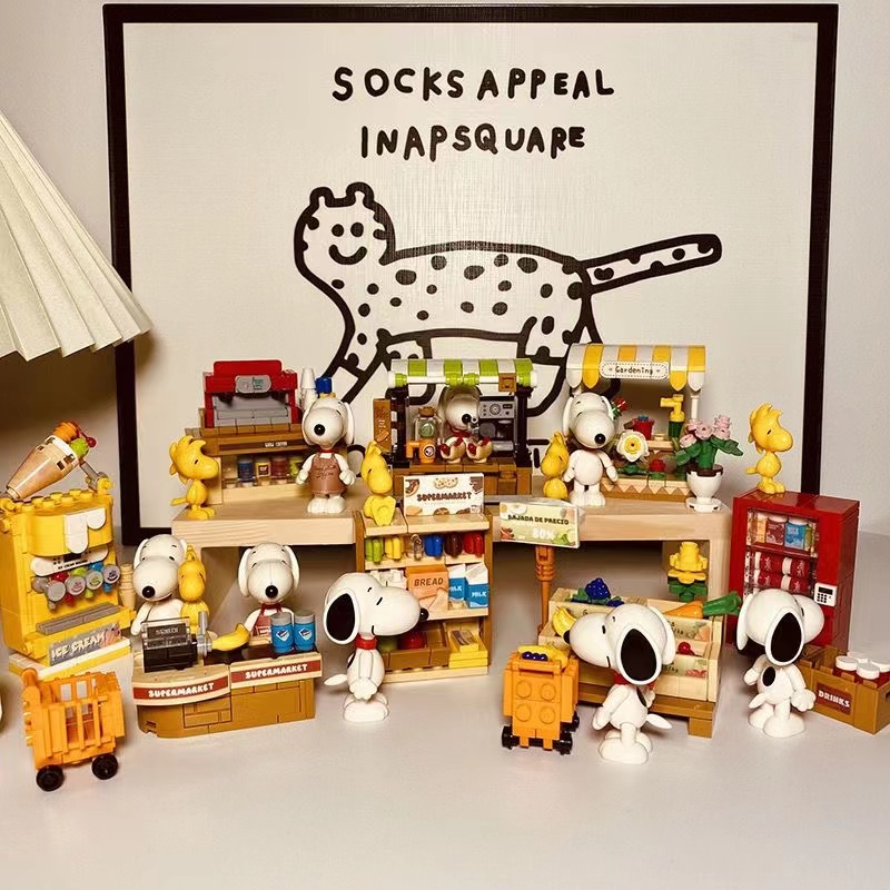Blocs de construction Snoopy cacahuètes authentiques, modèles de figurines d'anime, ornements DIY, périphériques d'anime, jouets poupées Kawaii, jouets pour cadeaux