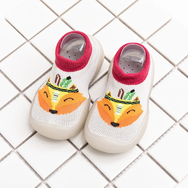 Chaussures antidérapantes pour enfants, chaussettes de sol antidérapantes en coton pour nouveau-né fille, semelle en caoutchouc pour bébé garçon, chaussettes d'intérieur de dessin animé pour nourrissons
