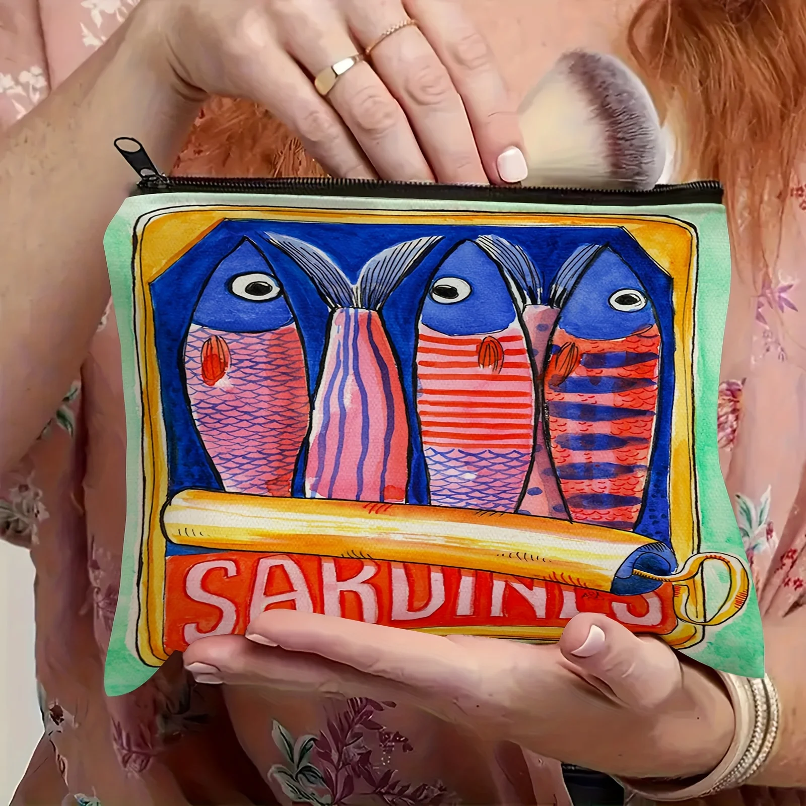 Bolsa de cosméticos unisex para adultos, mini bolsa de maquillaje hipoalergénica, estuche de aseo con cremallera con estampado de sardines de moda, accesorio de poliéster