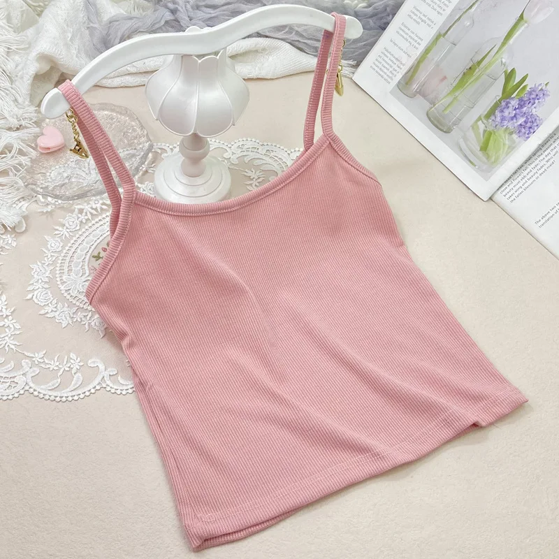 Nueva camisola pequeña de color sólido de verano para niñas y estudiantes, con un look adelgazante y un chaleco de hilo versátil. Camisa de base corta