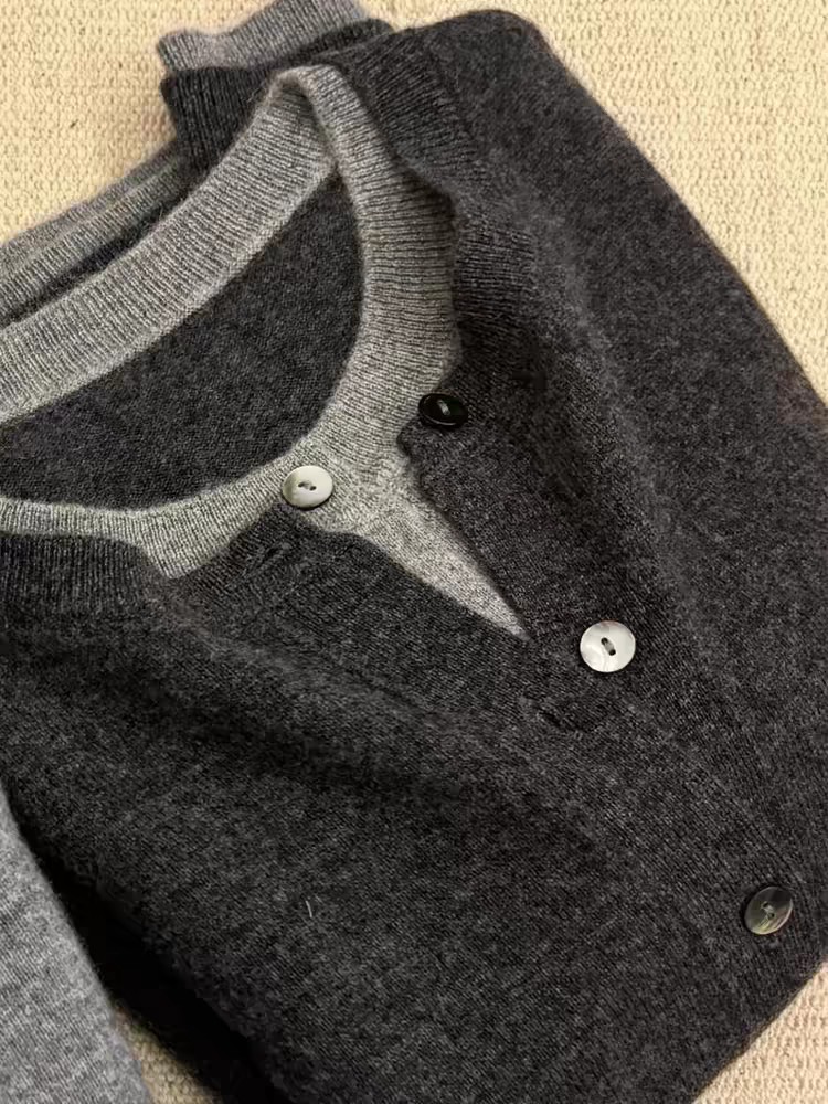 Casaco de Suéter Tricotado Série Cinza para Mulheres, Novo Estilo de Outono Inverno, Cinza Escuro, Sensação de Alta Qualidade...