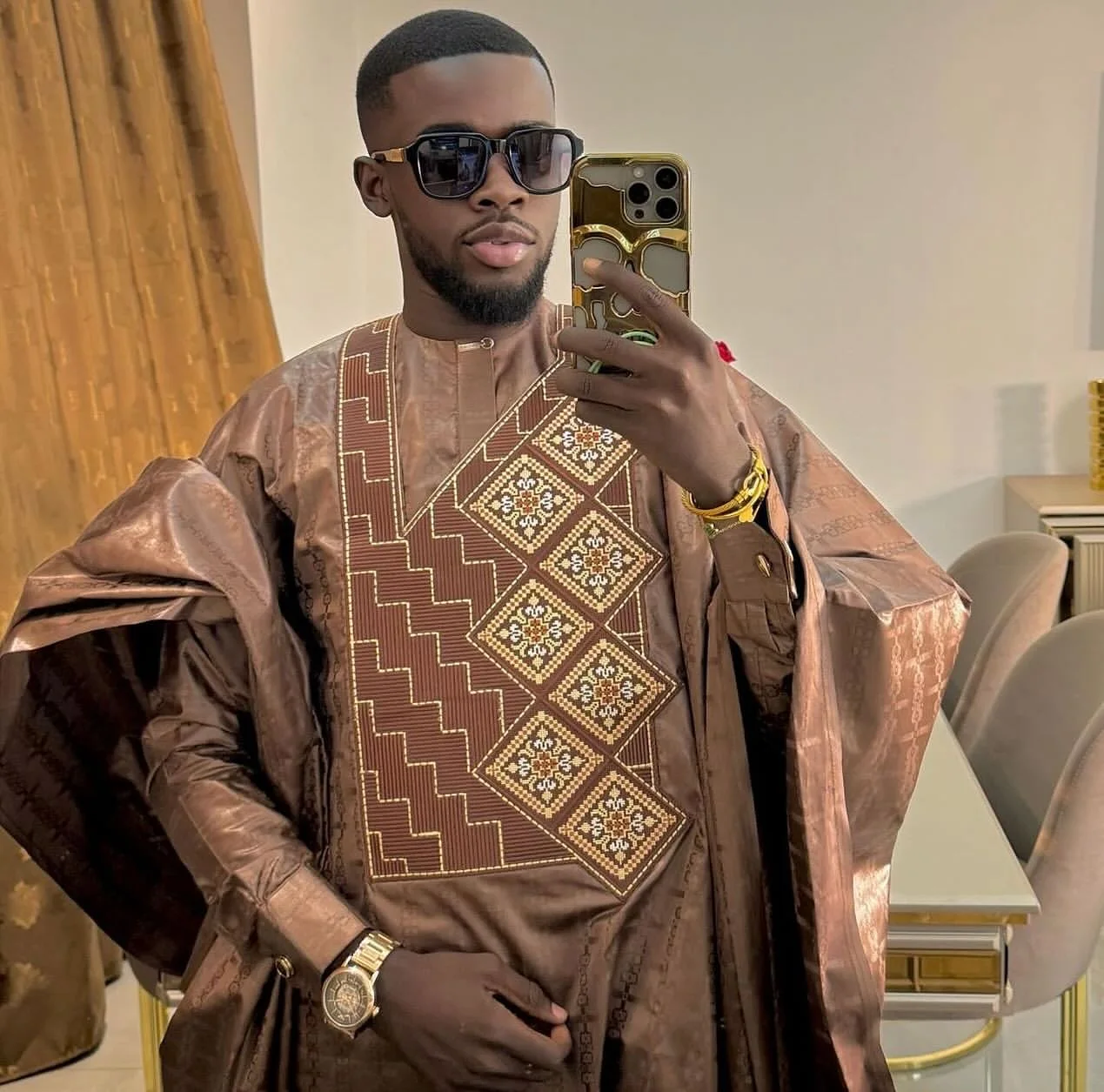Afrikanische Kleidung für Männer traditionelle Bazin Riche Stickerei Design Top Langarm 3 Stück Set