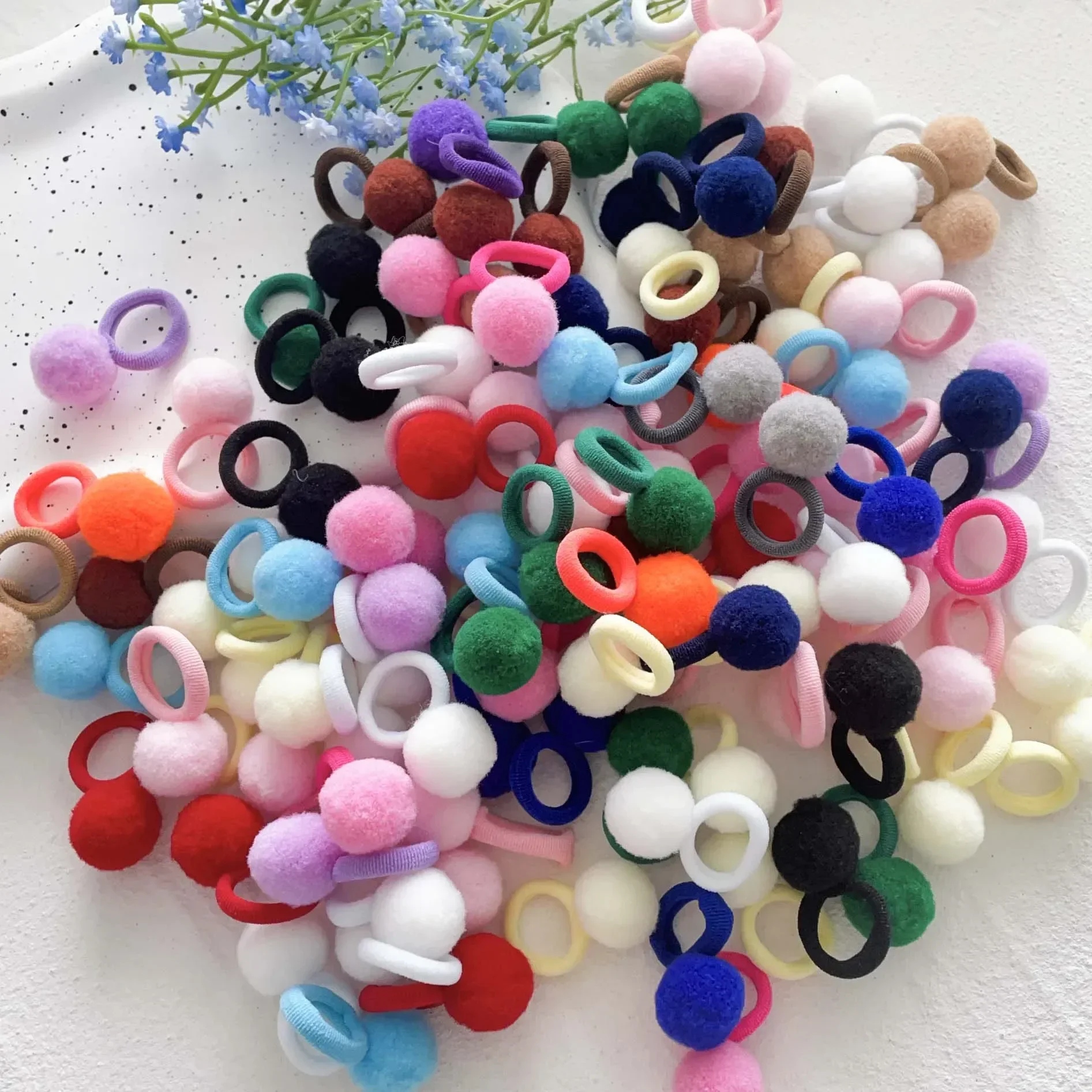 10-30 pçs crianças elásticos faixas de cabelo meninas bola de pelúcia faixa de borracha para crianças doces scrunchie laços de cabelo clipe acessórios de cabelo do bebê