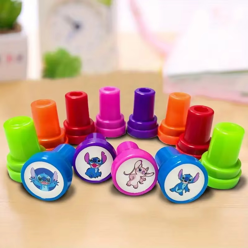 12PCS Cartoon Lilo & Stitch Siegel Geschenk Stich Cartoon Muster Siegel Kindergarten Belohnungen Briefmarken Weihnachtsgeschenk