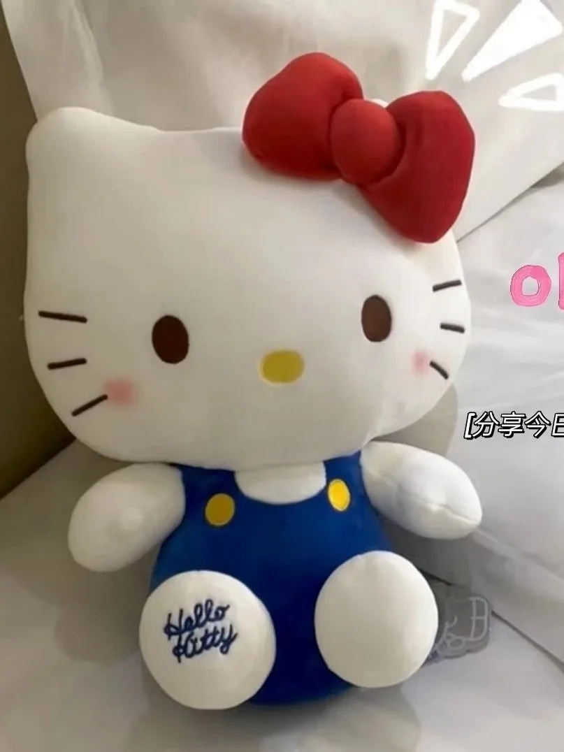 Hello Kitty ของเล่นตุ๊กตา Sanrio Plushie ตุ๊กตา Kawaii Hello Kitty ตุ๊กตาสัตว์ Hello Kitty เบาะโซฟาหมอนตกแต่งบ้านเด็กของขวัญ