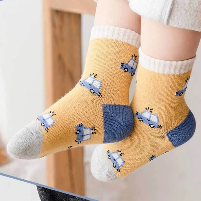 5 ペア/ロット漫画子供靴下カジュアルベビーボーイズ綿ストライプ春秋幼児ニット子供靴下 1-8 年