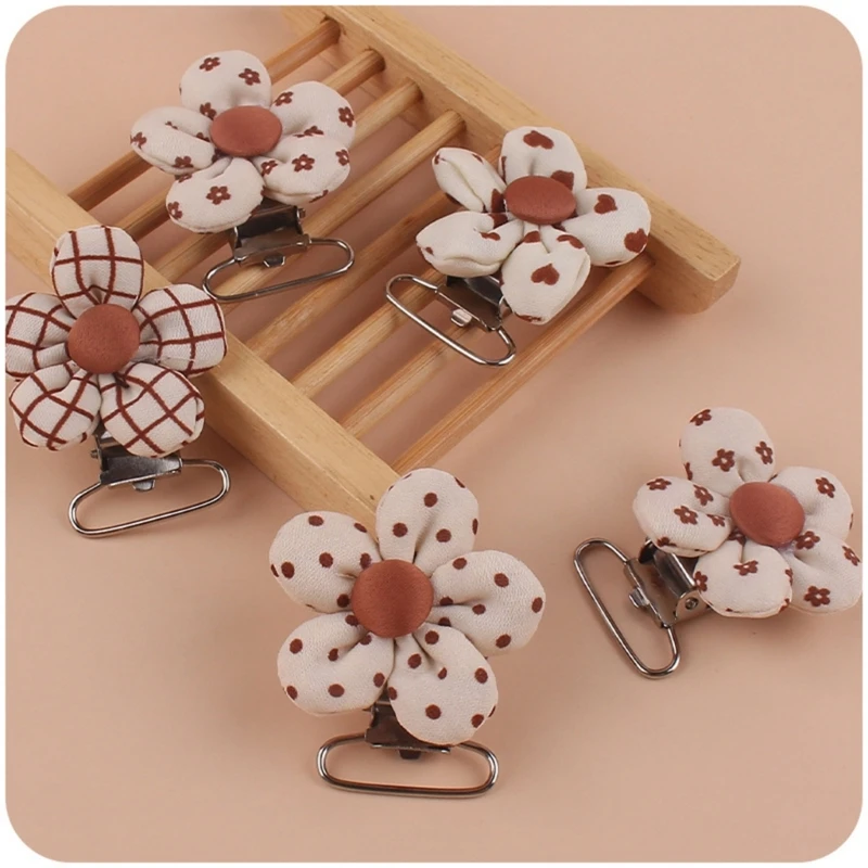 Portable Pacifier Clip Toy Charm DIY Pacifier Clip Pacifier Holder Grasping Toy for Teething Baby Gift for Babies