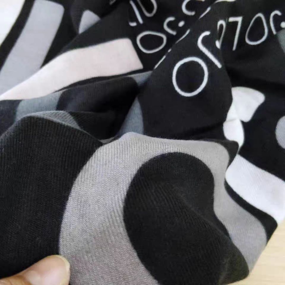 Buitenlandse Handel Originele Enkele Italiaanse Herfst En Winter Brief Zwart All Fashion Lange Sjaal