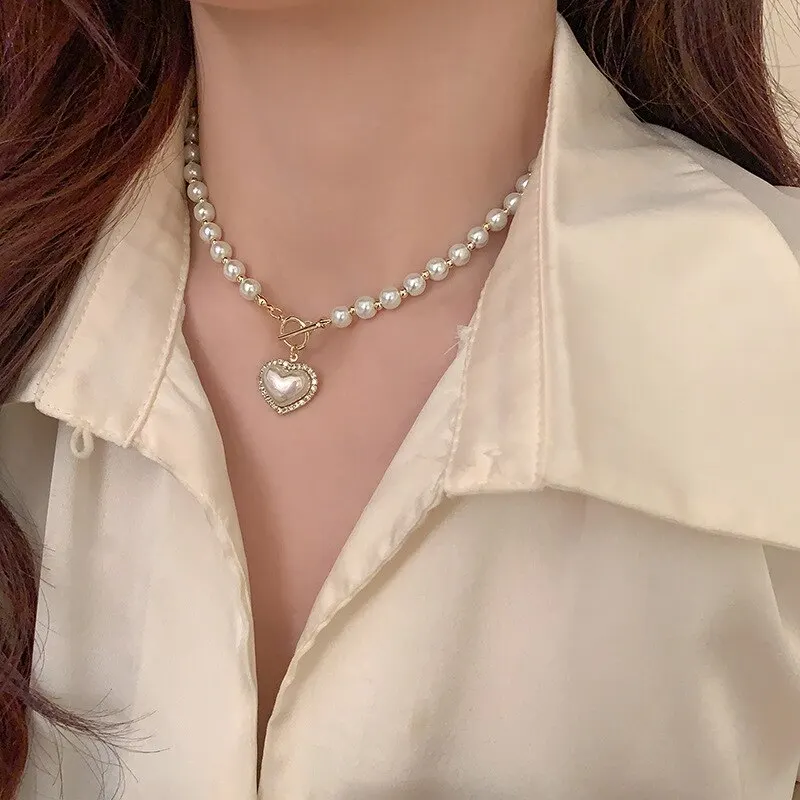 Nieuwe Hart Imitatie Parel Witte Zeemeermin T-gesp Hanger Kettingen voor Vrouwen Temperament Luxe Mode-sieraden Geschenken Groothandel