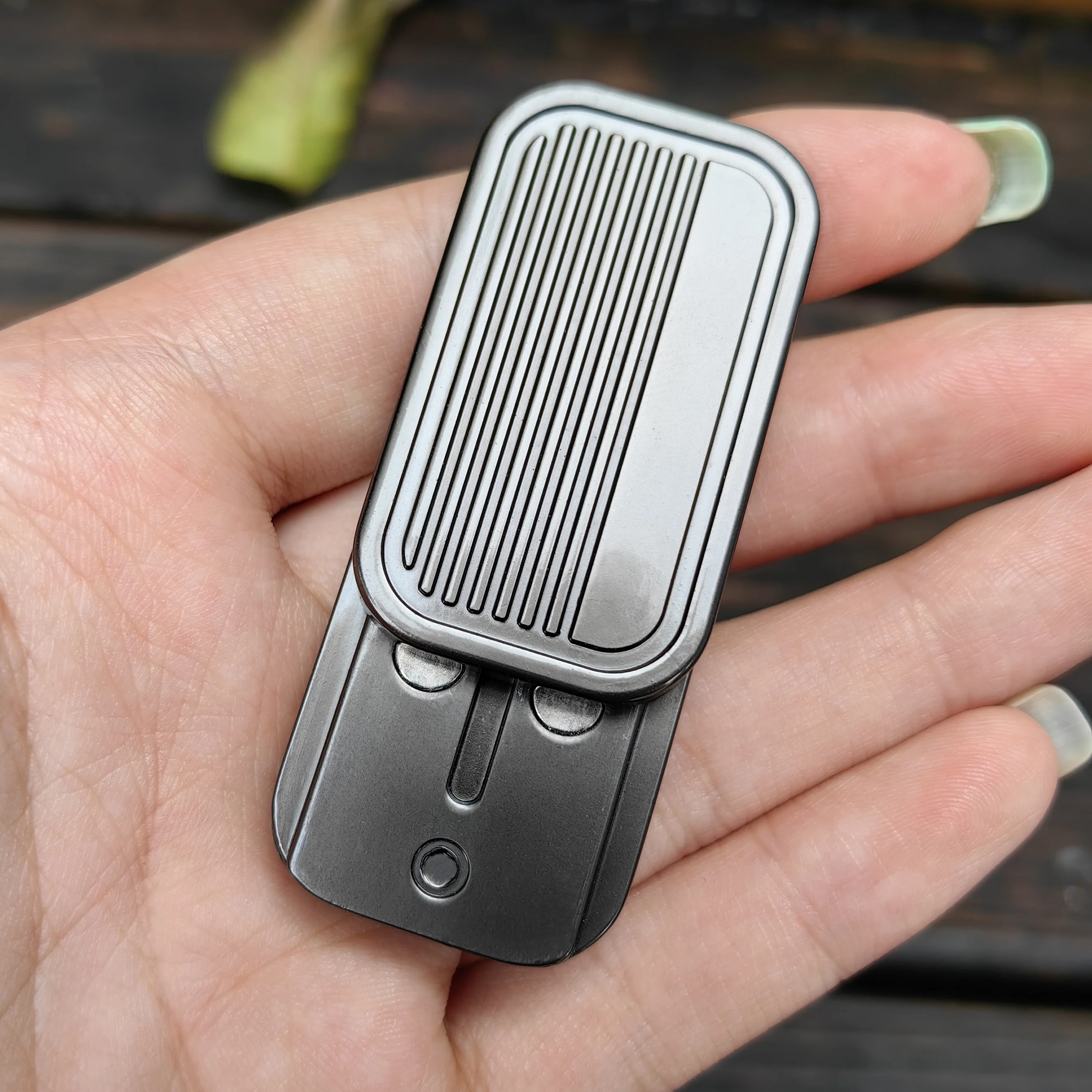 Push Card Magnetic Slider EDC Fidget Slider โลหะ ADHD ของเล่นป้องกันความเครียดความเครียดและความวิตกกังวลบรรเทา Fidget ของเล่นโต๊ะของเล่นของขวัญ