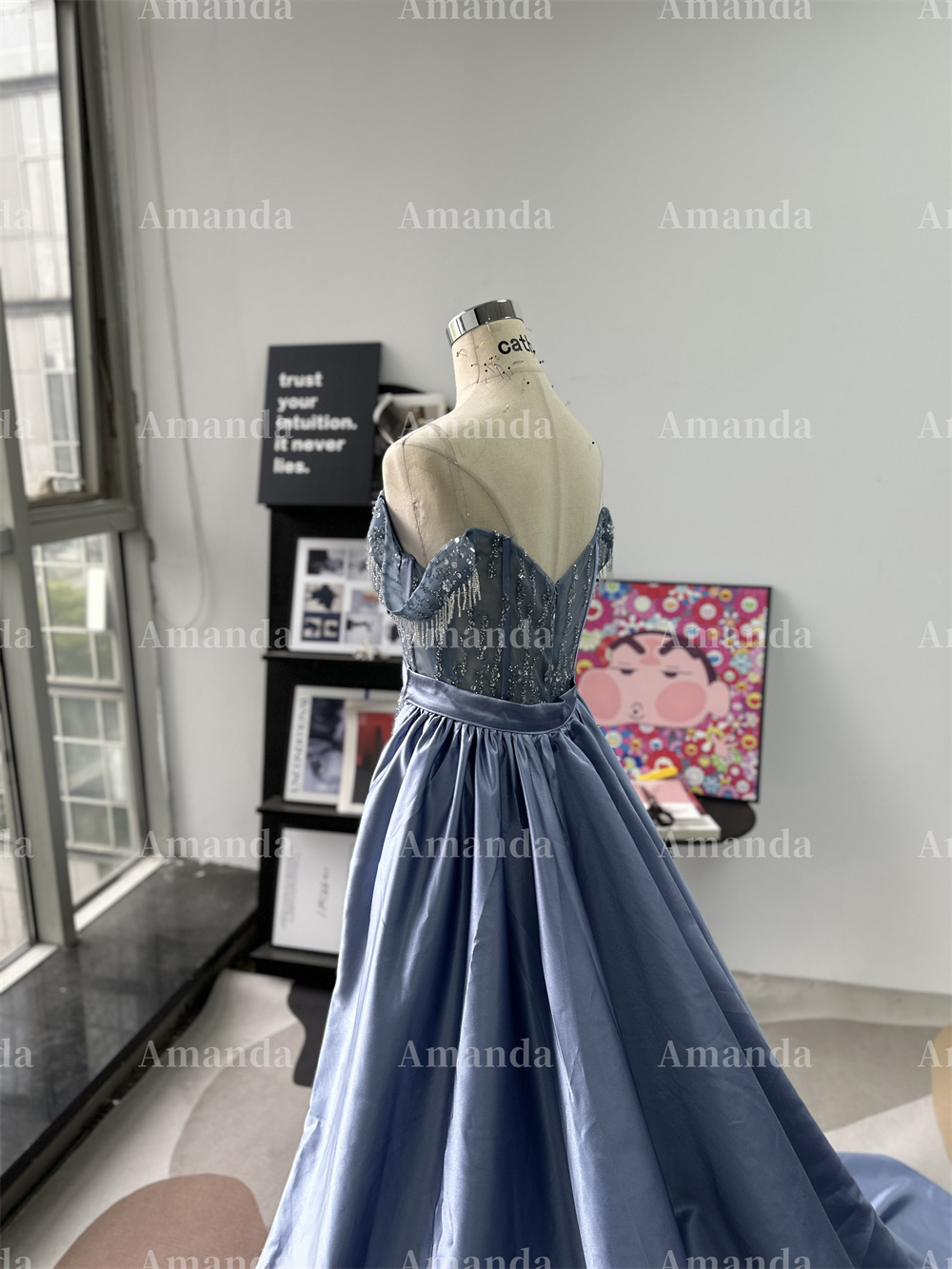 Amanda ที่กําหนดเองเซ็กซี่สีฟ้าปิดไหล่ Vestido De Novia ที่ถอดออกได้รถไฟพรหมชุดด้านข้างแยกทรัมเป็ตชุดราตรี