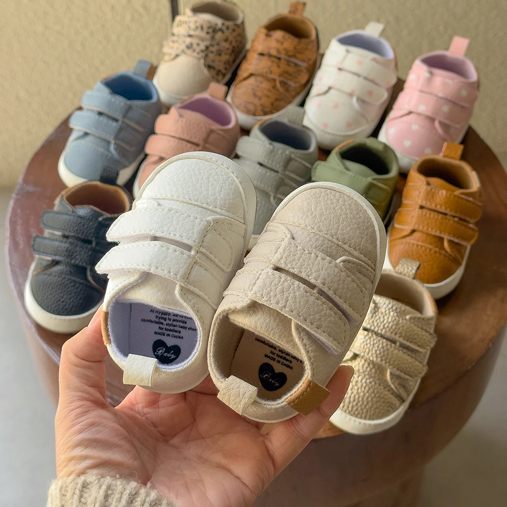 Sapatos de bebê recém-nascido menino menina sapatos clássico couro sola de borracha anti-deslizamento da criança primeiros caminhantes sapatos infantis da menina mocassins