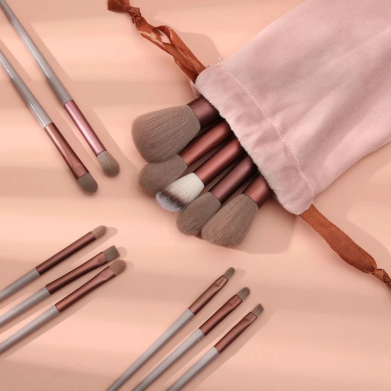 13-delige make-upborstels Set Oogschaduw Foundation Dames Cosmetische borstel Oogschaduw Blush Schoonheid Zachte make-up gereedschapstas