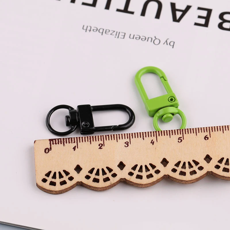 10 ชิ้น/ล็อต 12x33 มม.สุนัขหมุนหัวเข็มขัดที่มีสีสันกุ้งก้ามกราม Clasps Hooks สําหรับเครื่องประดับ DIY ทํา Key CHAIN อุปกรณ์เสริม