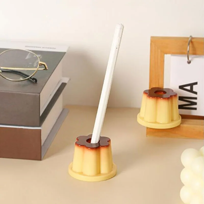 1PC Creative Pudding Pen Holder Cute Pudding Pen Holder Birthday Gift Creative Desktop Girl Heart Small Ornament