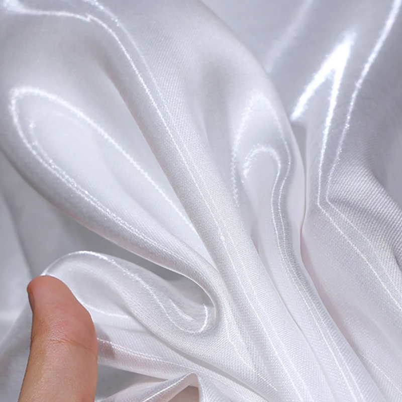 ผ้าซาตินเหลวเงามันวาวสำหรับชุดแต่งงานชุดสูทวัสดุแบบ DIY สีใหม่ของนักออกแบบ