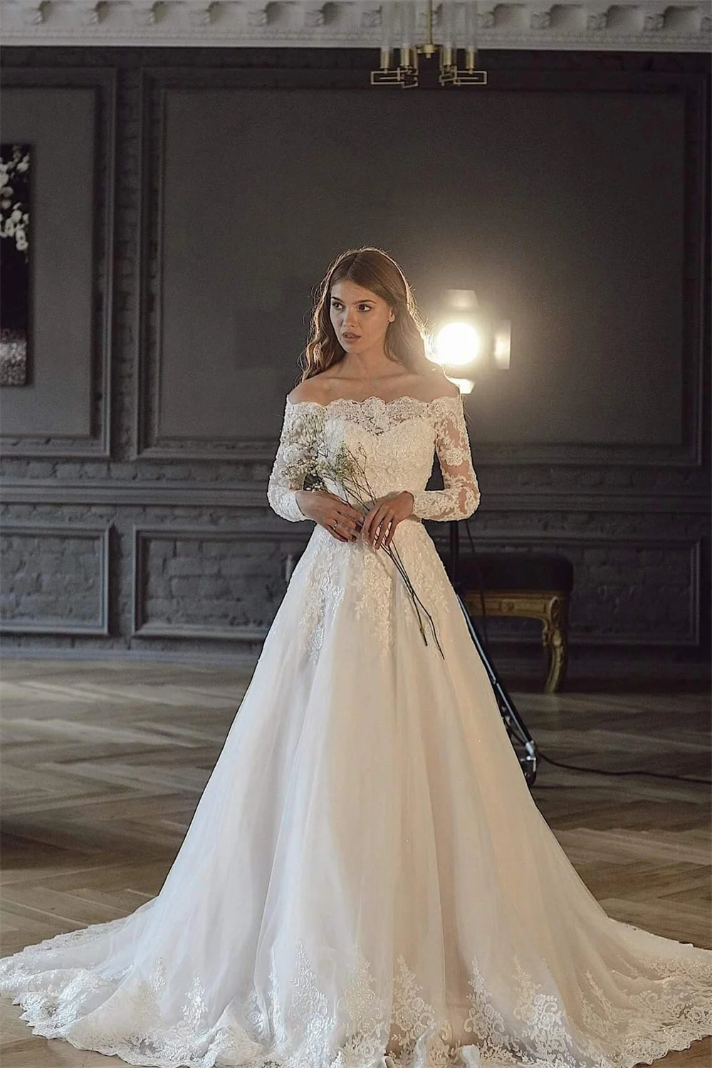 Vintage Off The Shoulder  Long Sleeves Lace Applique  A Line Wedding Dresses Sweep Train 2025 Vestido De Noival