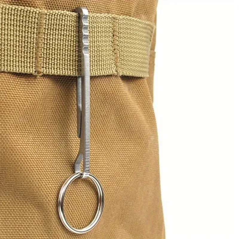 กลางแจ้ง EDC เครื่องมือมัลติฟังก์ชั่กระเป๋าสตางค์สแตนเลสพวงกุญแจ Key Clasp Carabiner คลิปเงิน Camping อุปกรณ์เสริม