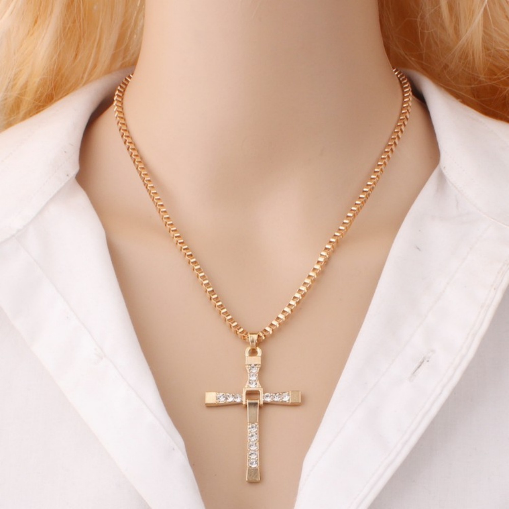 คลาสสิก Rhinestone Sliver สีจี้คริสตัล Jesus Cross สร้อยคอกิจกรรมชายของขวัญเครื่องประดับขายส่ง Dropshipping