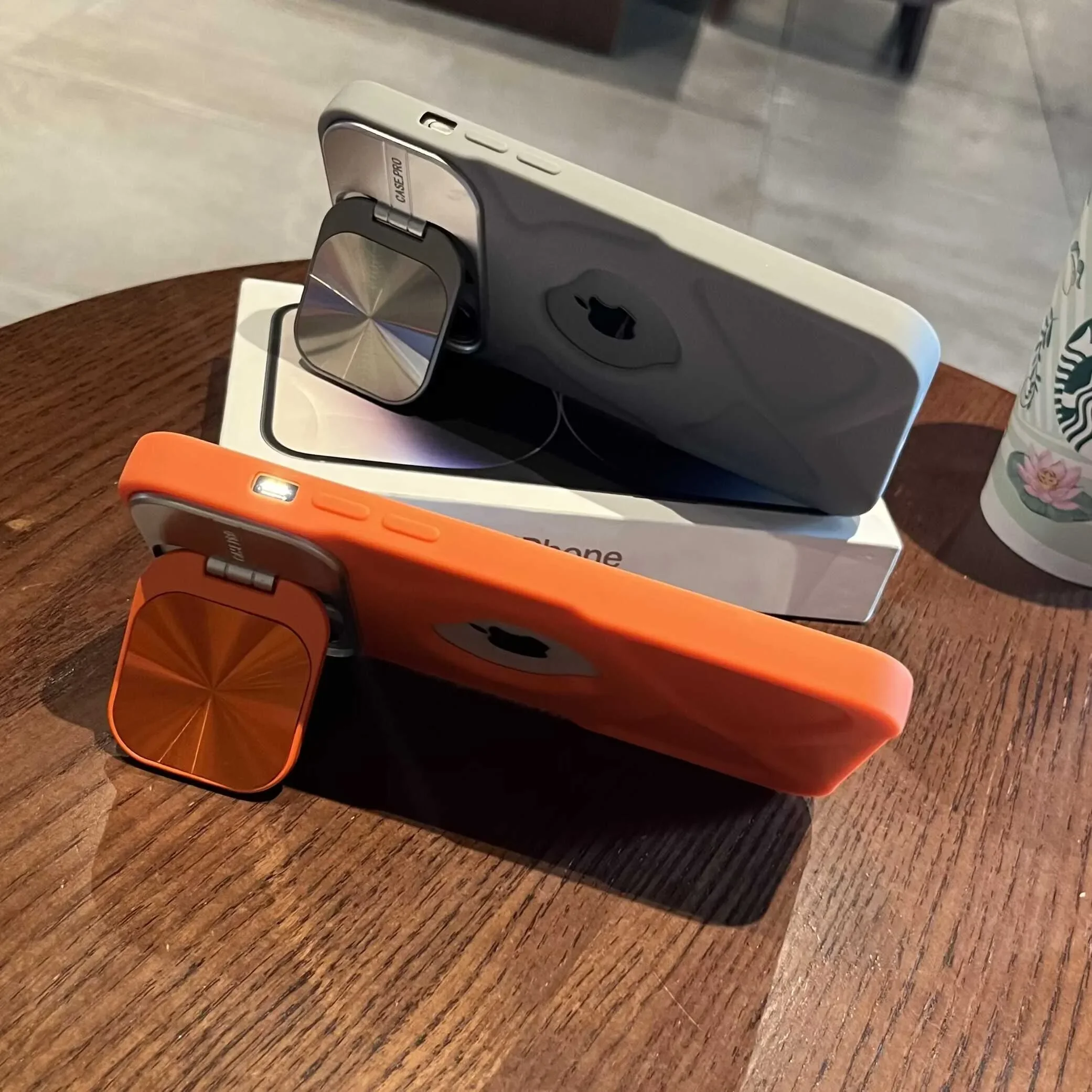 Funda magnética con agujero para logotipo de moda para iPhone 11, 12, 13, 14, 15 16 Pro Max Plus, protección de lente, soporte con tapa, funda suave de silicona Magsafe