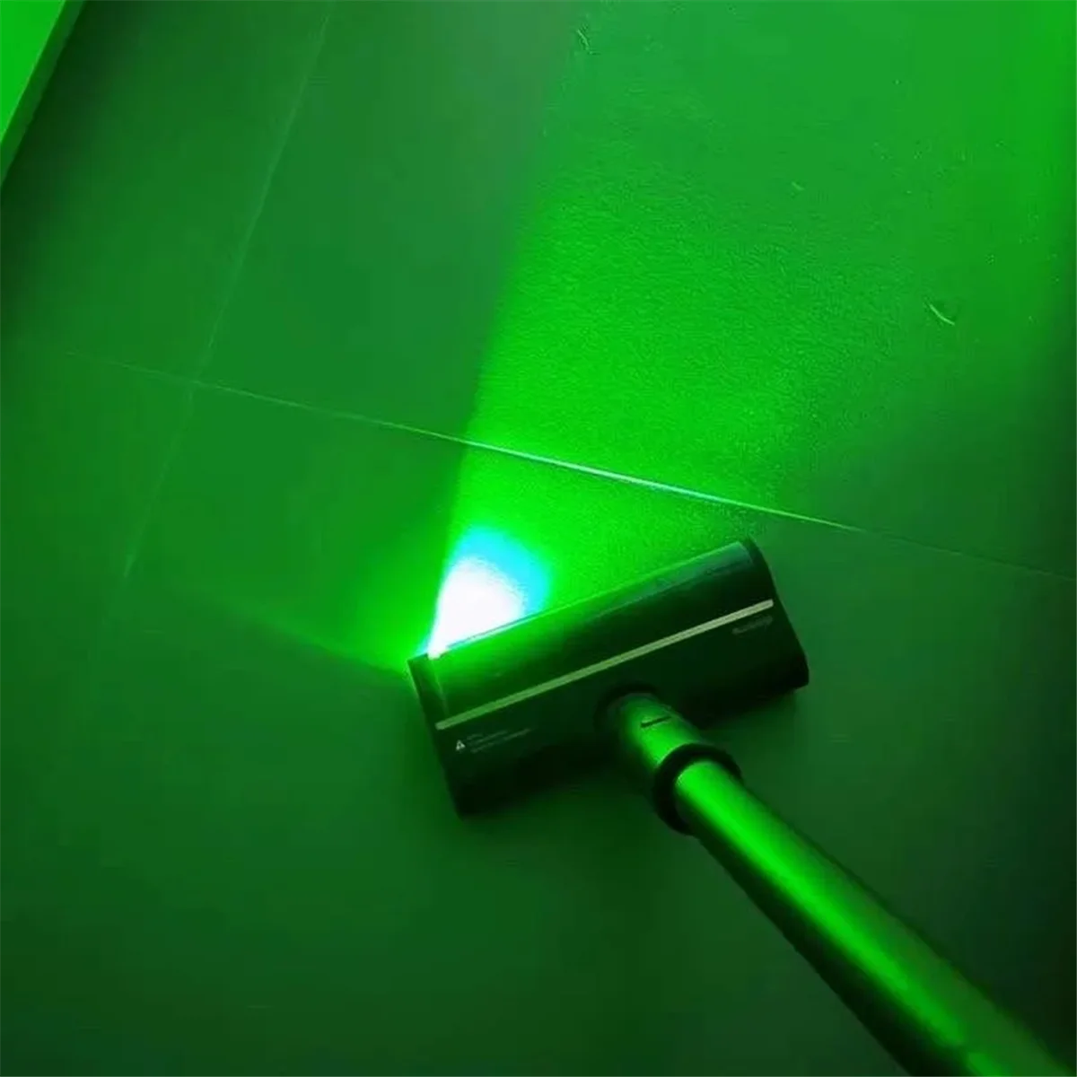 BABQ USB 진공 청소기 레이저 조명 숨겨진 애완 동물 머리 고양이 개 모피 먼지 디스플레이 LED 램프 범용 진공 청소기 부품-흰색