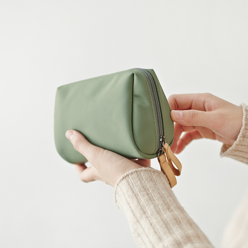 Borsa per il trucco impermeabile di grande capacità borsa da viaggio in Dacron a più colori borsa per cosmetici divisa borsa per rossetto