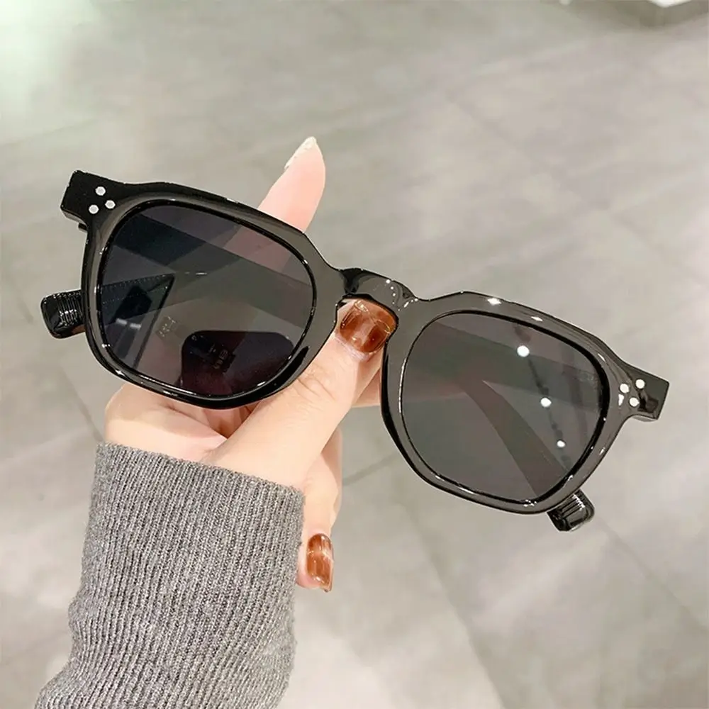 Kacamata hitam wanita & Pria, kacamata hitam keling bulat motif garis-garis, perlindungan UV, kacamata Vintage mengemudi, bingkai poligonal Retro untuk pria dan wanita