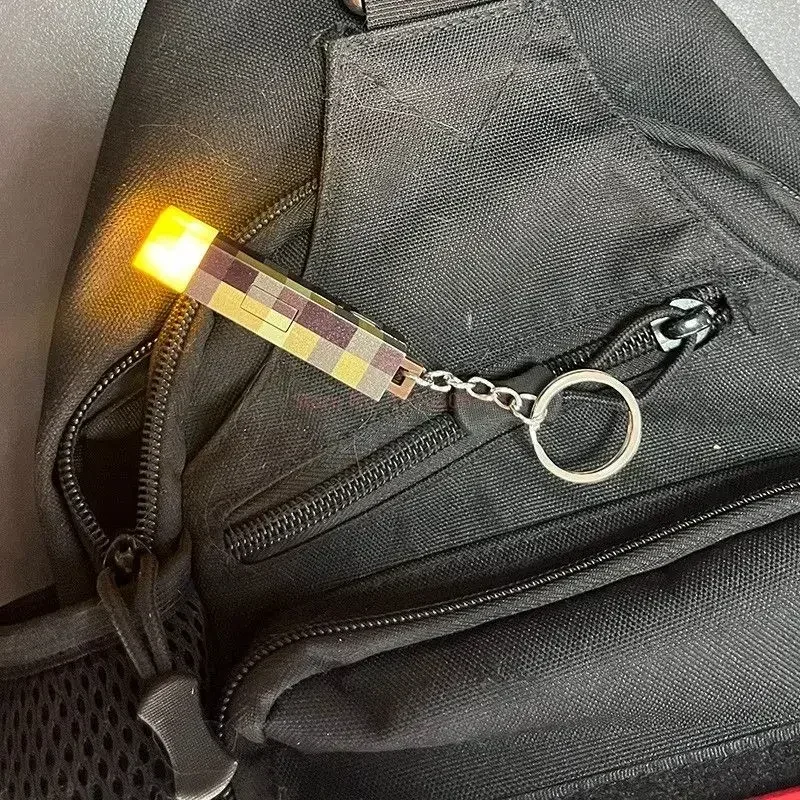 USB 충전식 게임 테마와 LED 라이트 키 체인 주변 토치 미니 토치 조명 배낭 펜던트 어린이 선물