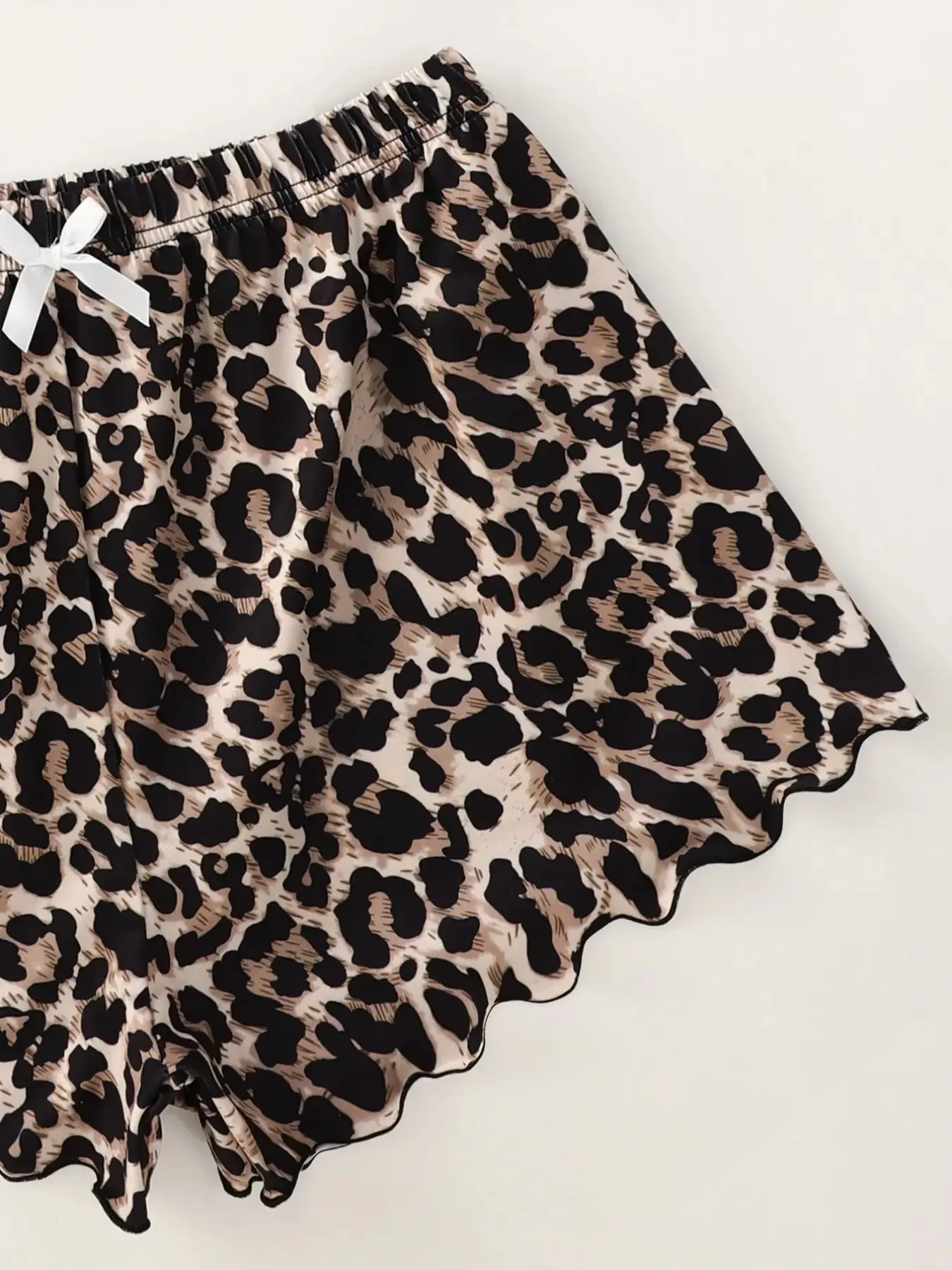 Conjunto de pijamas para mujer, lencería Sexy con estampado de leopardo, ropa de dormir con tirantes, Top sin mangas y pantalones cortos con cuello en V, conjuntos de pijamas para el hogar
