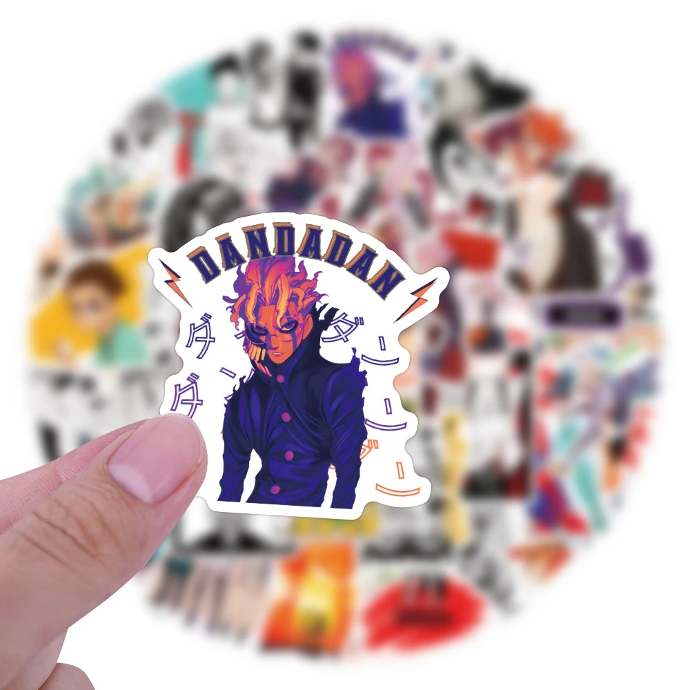 55 Uds Dandadan pegatinas de Anime Momo Ayase Okarun pegatina portátil monopatín motocicleta teléfono Turbo abuela calcomanías de dibujos animados Juguetes