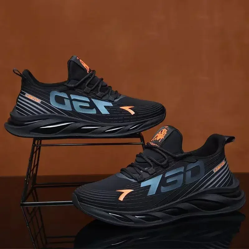 2025 Scarpe da ginnastica casual da uomo Slip on Scarpe da corsa traspiranti di nuova moda Scarpe sportive da palestra all'aperto Scarpe da tennis da allenamento per camminare