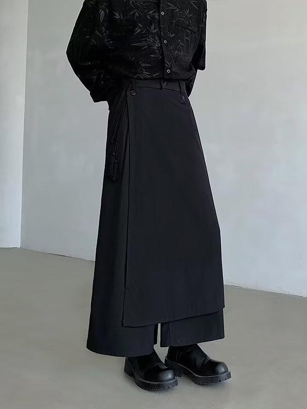 Calças Casuais de Corte Largura com Estilo de Saia, Cor Escura, Corte Solto e Reto, Estampa Jovial e Moderna, Tratamento Sem ...