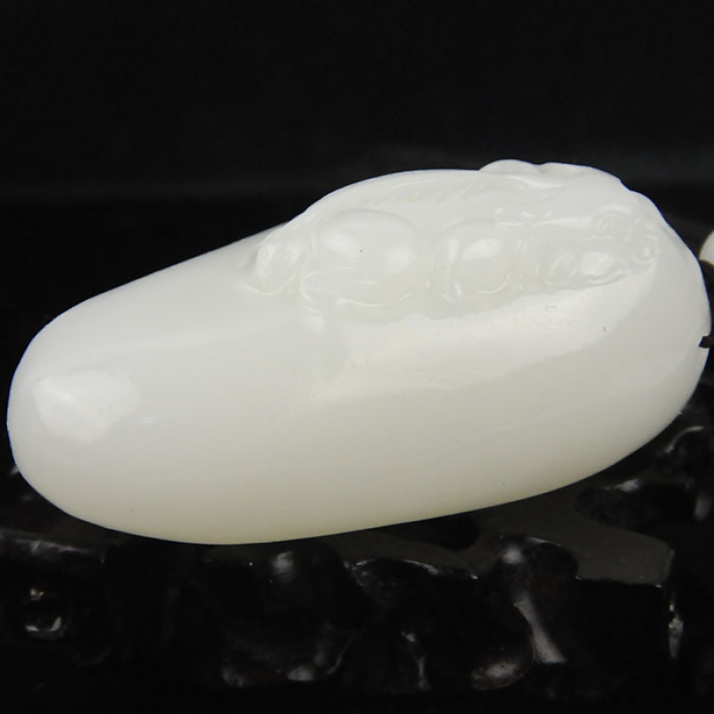 Xinjiang Hetian Jade Handheld Piece White Jade Raw Stone with Skin Handheld Piece Women's Clothing