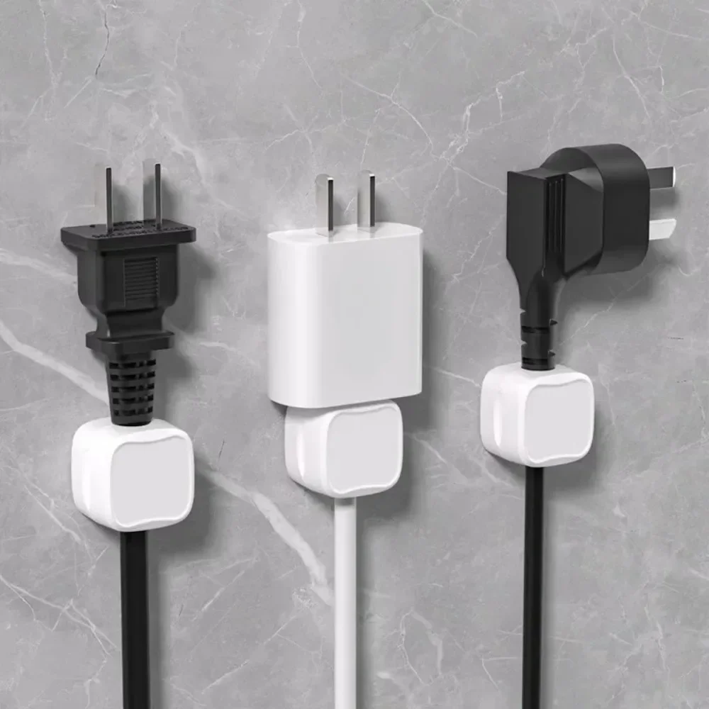 A wire storage wonder! Magnetic cable management bracket, automatically and precisely aligned, convenient for access.Storage