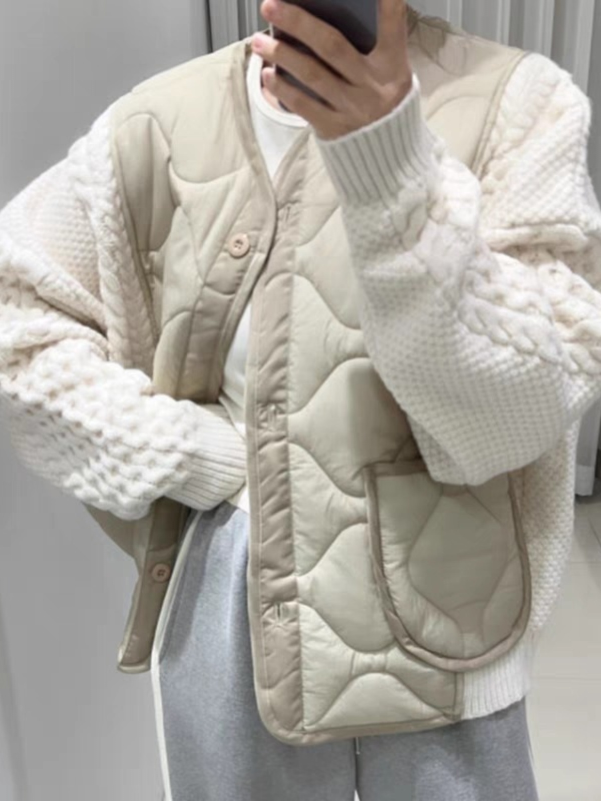 韓国スタイルの女性のコットンジャケットヘビーワークルーズフィットパッチワーク長袖ショートコートヴィンテージ雰囲気冬のアウター