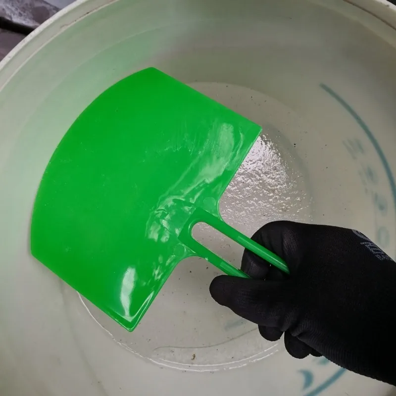 1Pc Curved Bucket Scoop Putty Knife Scraper Spackle Paint for Drywall Finishing Plaster Scraping Decals Patch Construction Tools