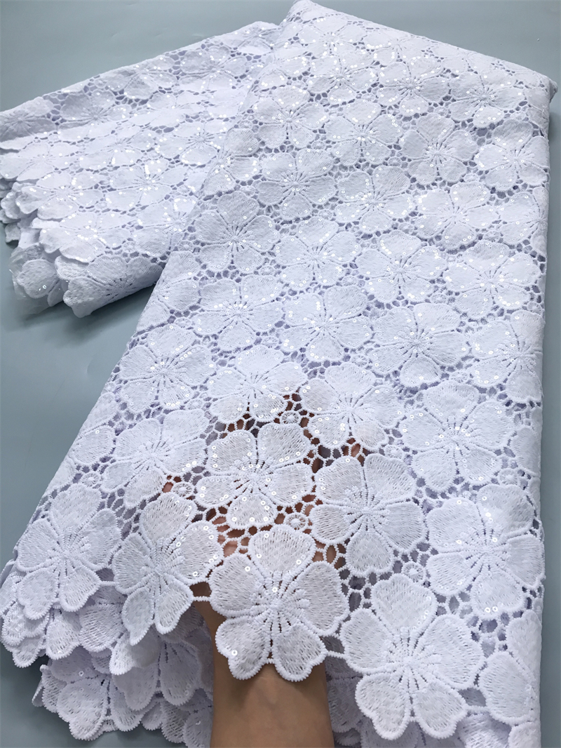 Tecido de renda guipure branco tecido de renda africana de alta qualidade solúvel em água tecido de lantejoulas bordado para vestidos femininos, 2,5 jardas 4025