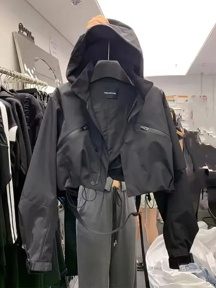 Moda curta jaqueta com capuz 2025 nova primavera preto solto casacos de motocicleta feminino rua windbreak curto casaco básico