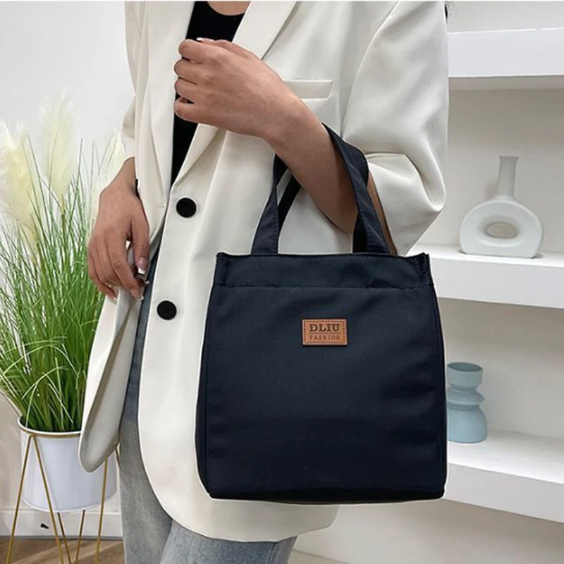 Bolsa Bento Simple de gran capacidad para salir y tomar el almuerzo para trabajar, bolsa de almuerzo con aislamiento de papel de aluminio, bolso de mano 2025