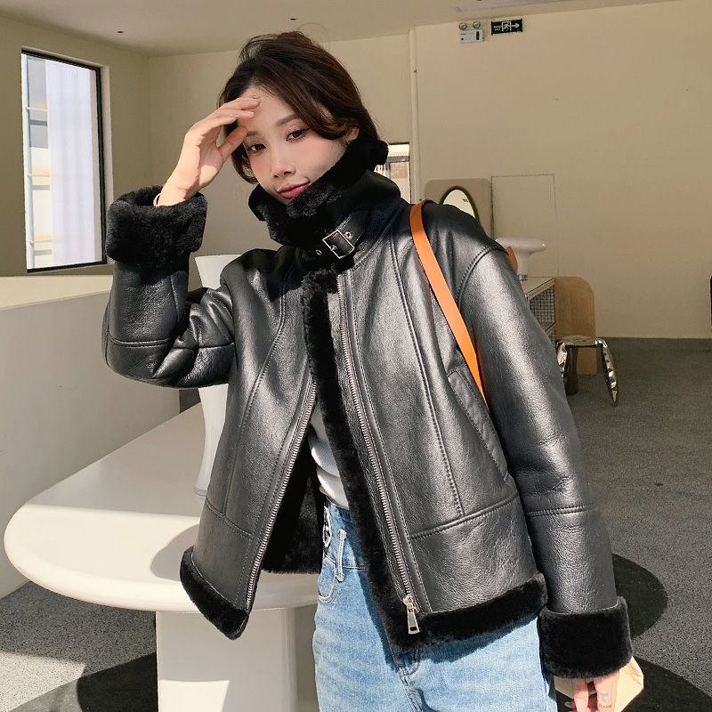 女性のための本物のシープスキンモタージャケット,2022,短い毛刈り機コート,毛皮の裏地,冬の暖かいコート,mh5207l,新品