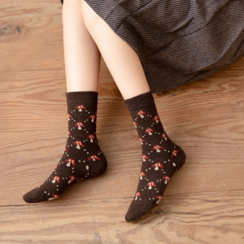 Thickened Warm Wool Socks Tube Socks Casual Socks Autumn and Winter Warm Comfortable Cotton Checkerboard Mushroom Cute Socks