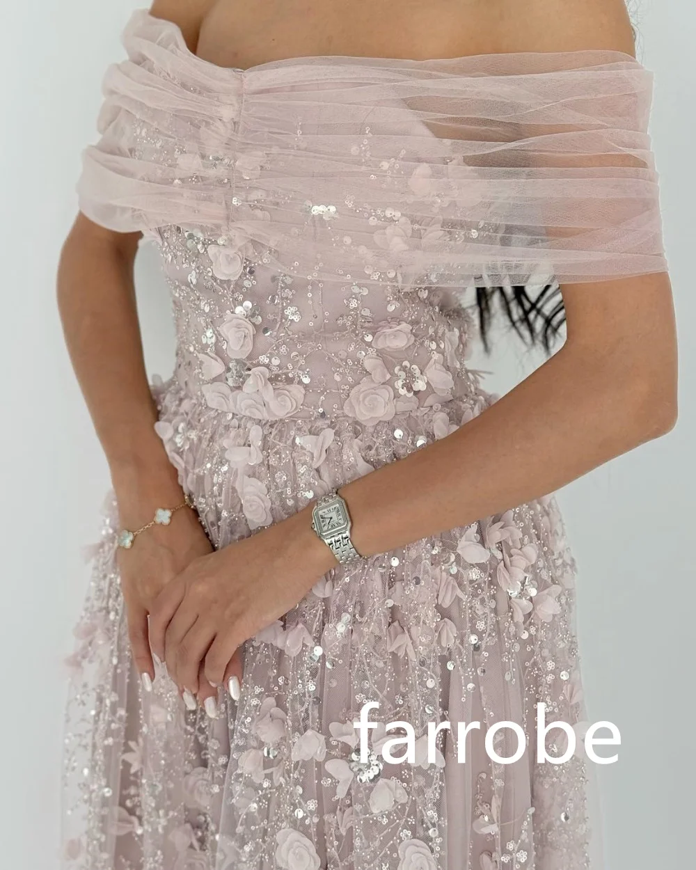 Customized Sparkle Net Pleat Sequined A-line Off-the-shoulder Midi Dresses Homecoming Dresses Classic Exquisite Modern Style Pas